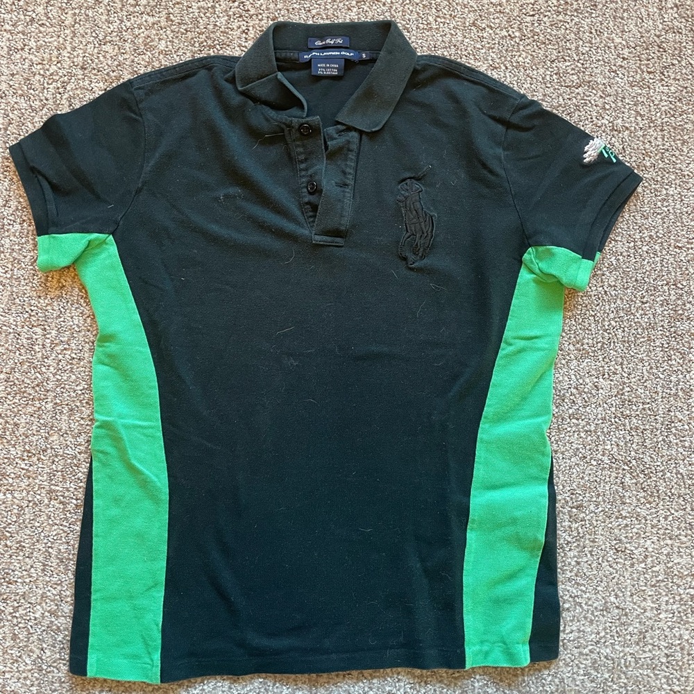 Women’s golf shirt